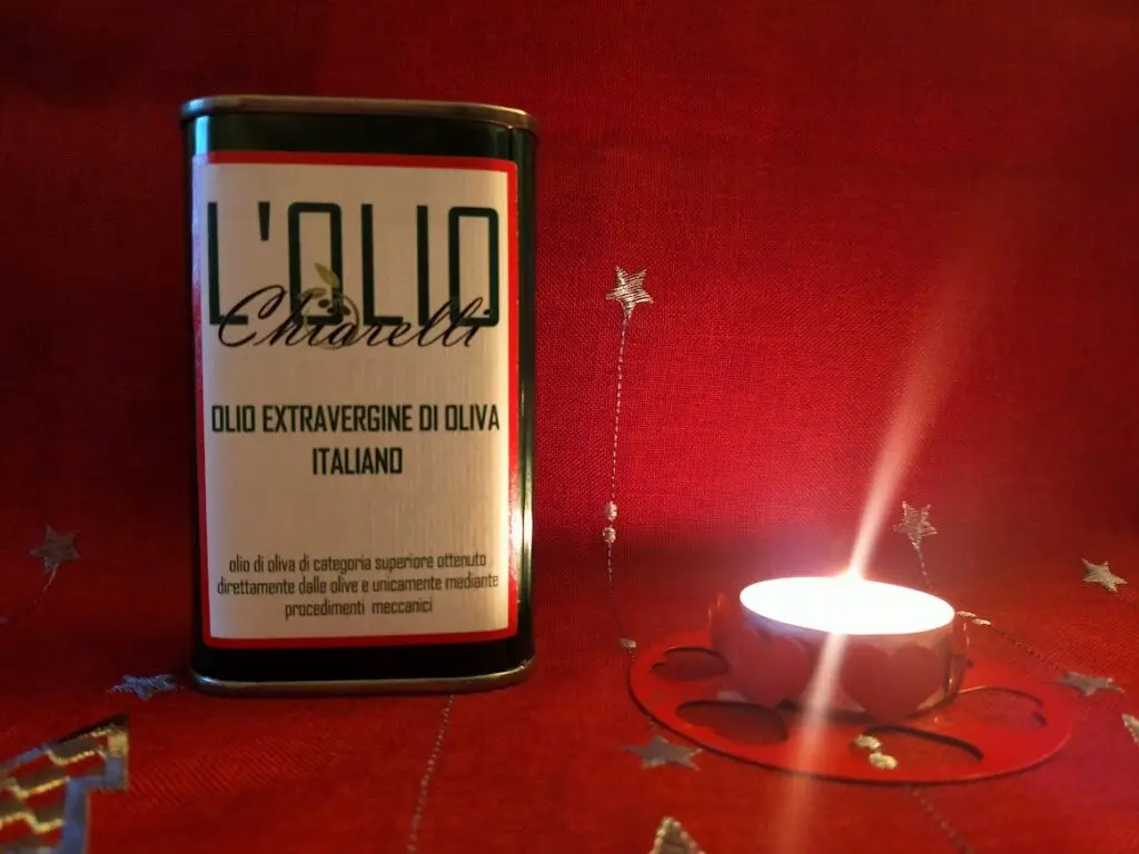 Le stagne d'olio Chiarelli pronte per le feste